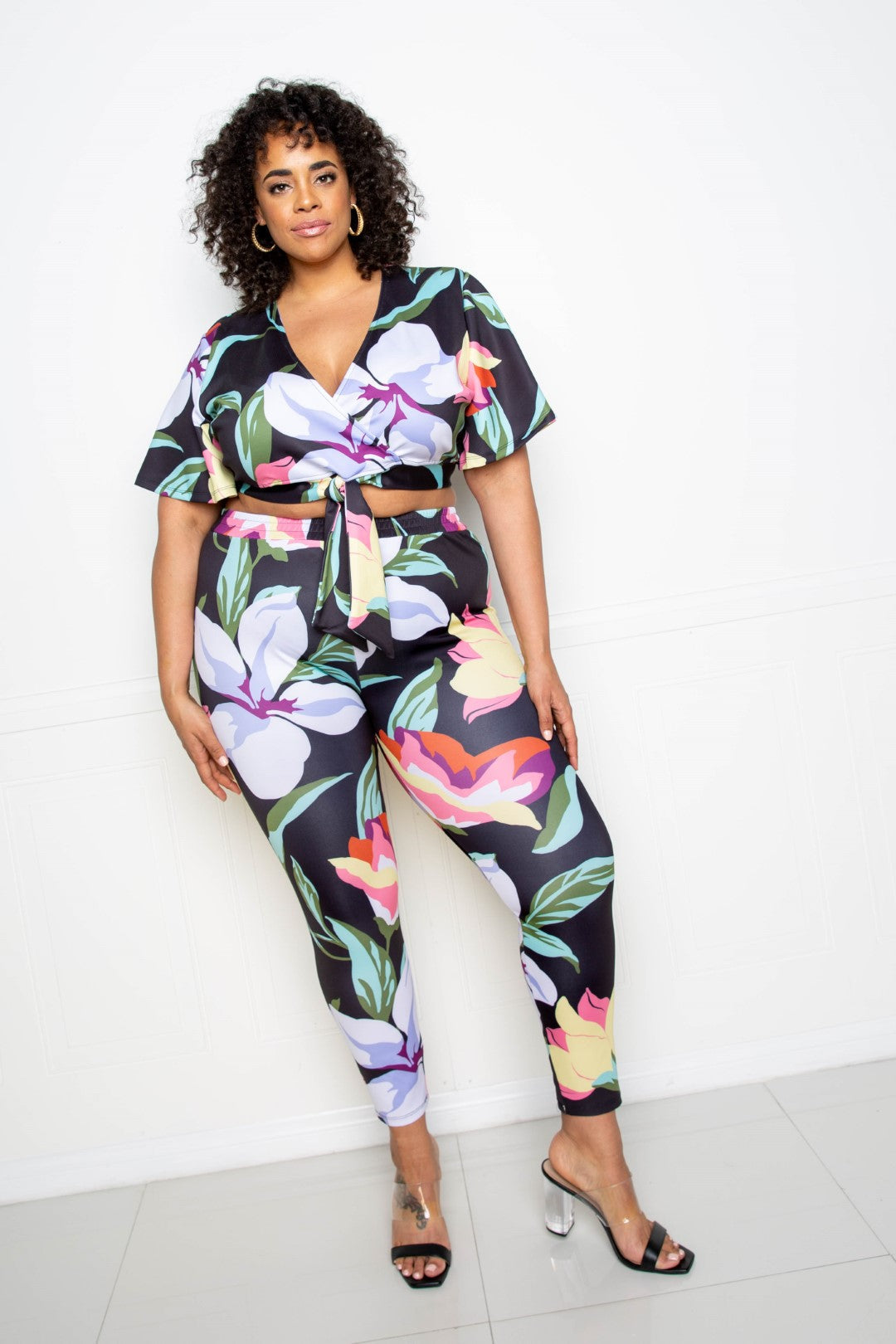 Flower Jogger & Top Set Look Up Deals