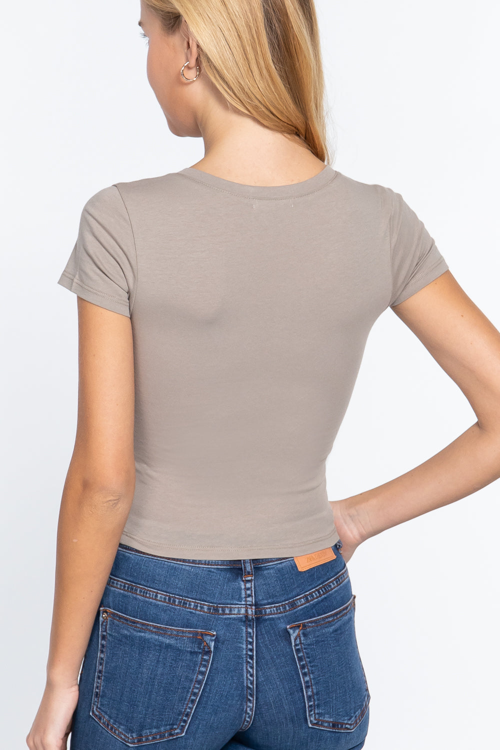 Short Sleeve V-neck Crop Top Look Up Deals